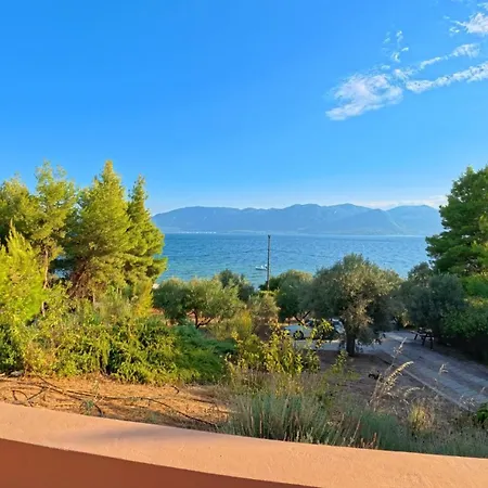 Askalosia Сasa de vacaciones Agios Georgios Lichados (Istiaia-Aidipsos)